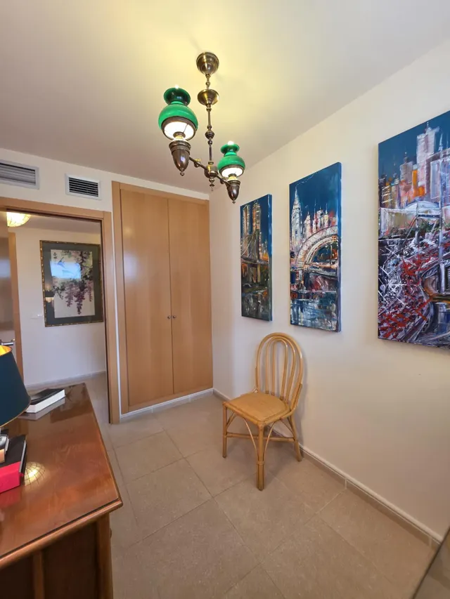 PISO 3 habitaciones A 20 M DE LA PLAYA CON PARKING DOBLE Y TRASTERO — 26