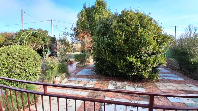 CASA CON TERRENO RÚSTICO VENTA ALMENARA DE TORMES. Urbis te ofrece una casa con terreno rústico en venta en Almenara de Tormes, Salamanca. — 17