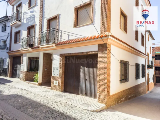 CASA FRENTE COLEGIO EN ZUJAR - foto 3