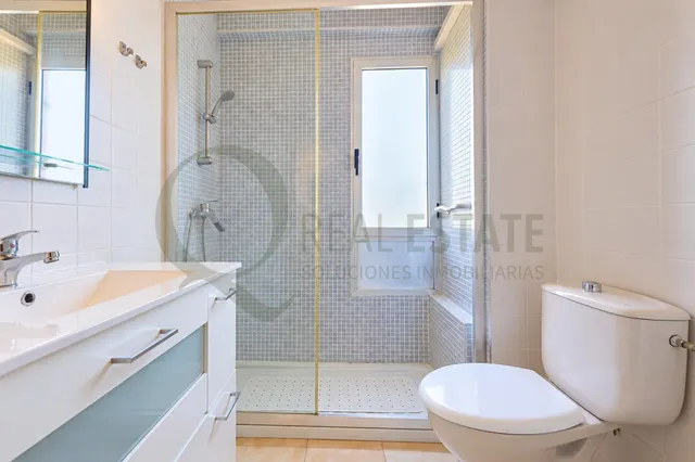 Piso en Bellavista, San Juan de Alicante, con 3 dormitorios, terraza y parking, a 2km de la playa — 18