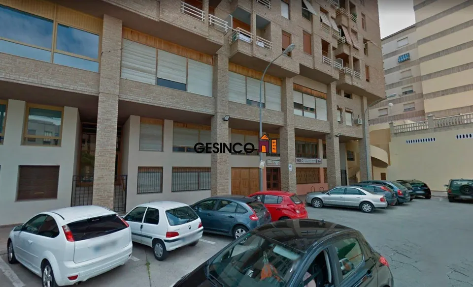 LOCAL ENTRESUELO EN ALQUILER EN ONTINYENT