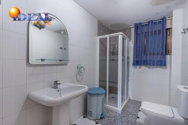 Piso con garaje y trastero en Almuñecar — 19
