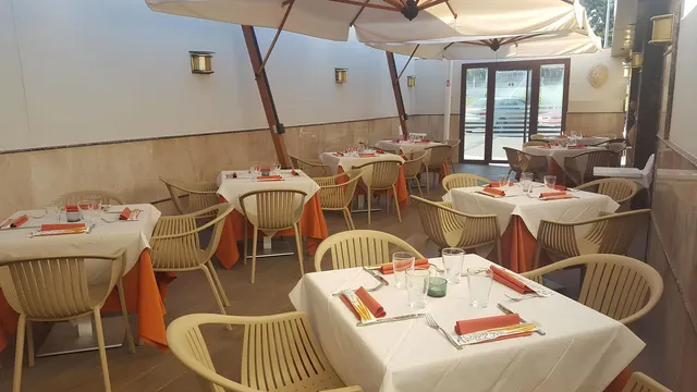 Restaurante 7 habitaciones 756m² en venta - Paraiso-Barronal — 35