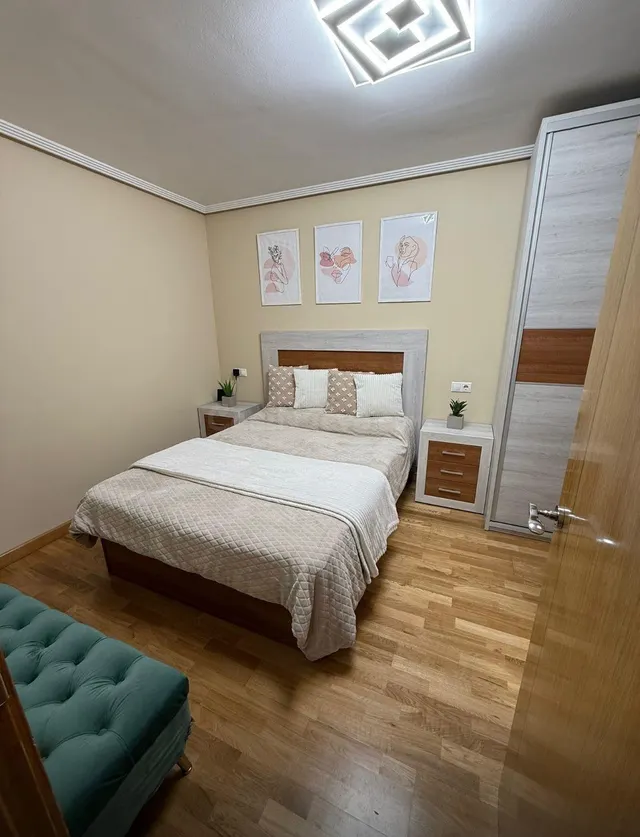 SE VENDE PISO SEMINUEVO EN VALENCIA DE DON JUAN, AMUEBLADO,  - foto 4