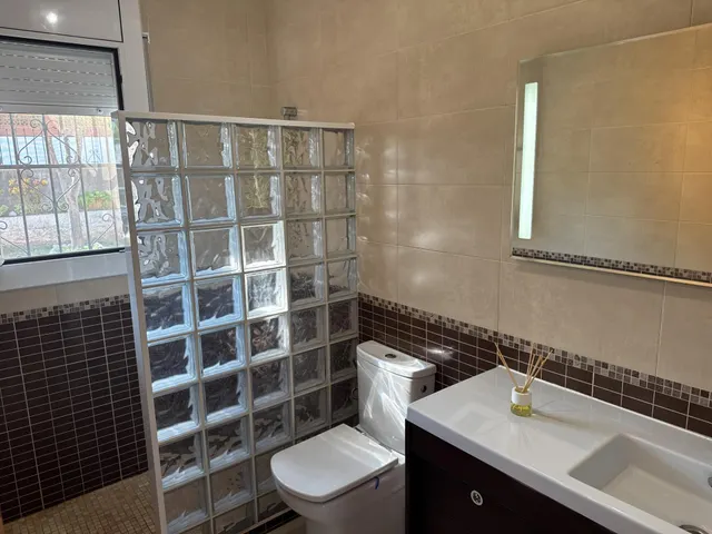 Casa con vistas, amplio espacio exterior y múltiples posibilidades en Mas Milà, Olivella — 19