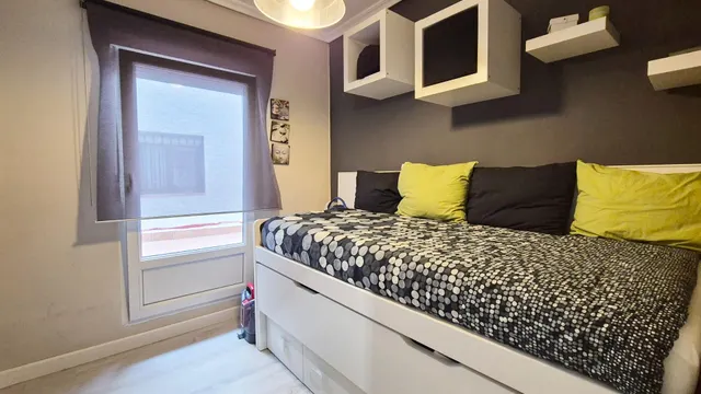 PISO VENTA SALAMANCA. Urbis te ofrece un piso reformado en venta en Garrido Sur, Salamanca. — 29