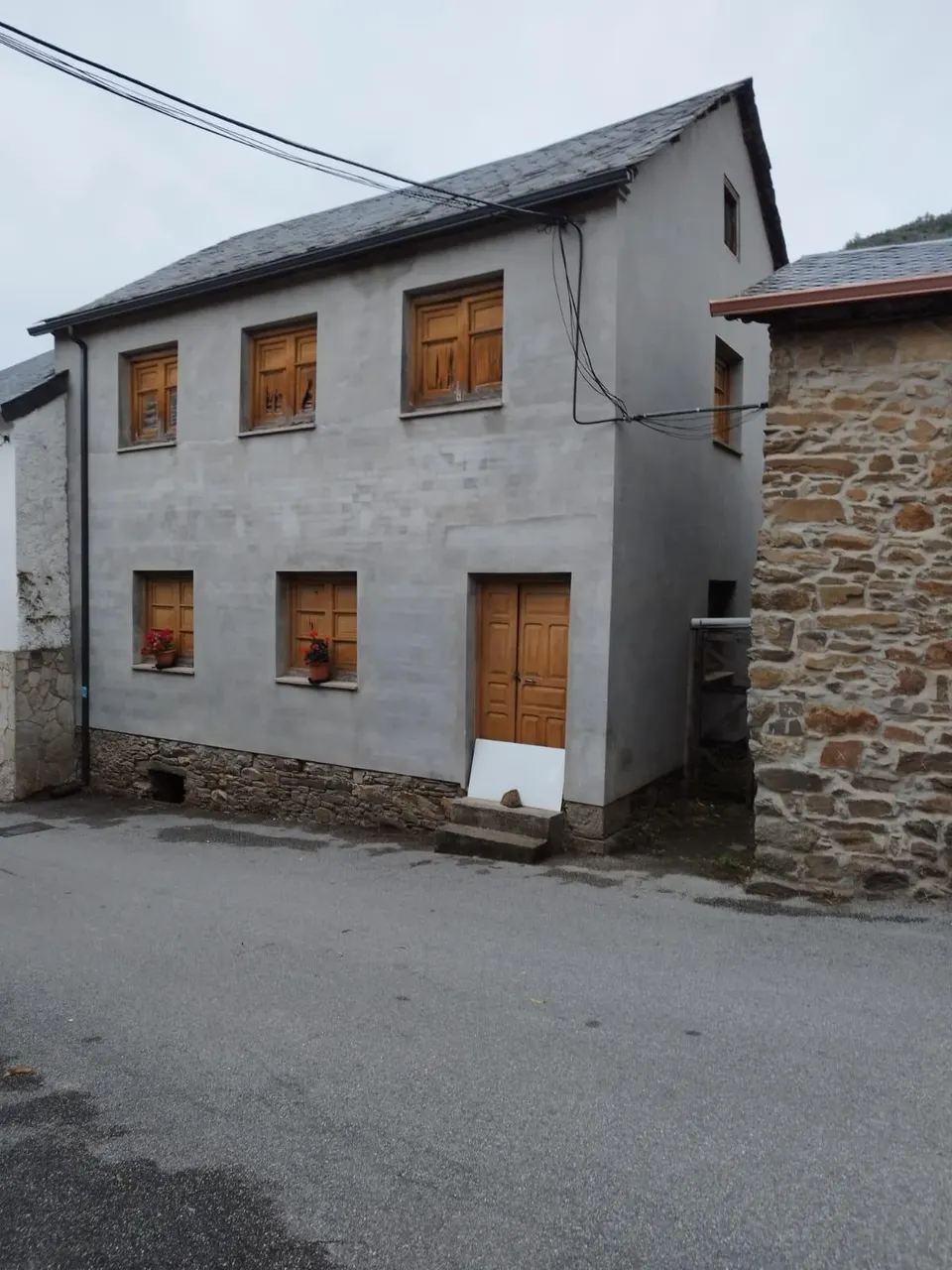 Venta casa con terreno en Tremor de Abajo