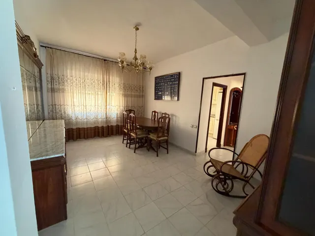 En venta vivienda de tres dormitorios en zona carlos iii — 10