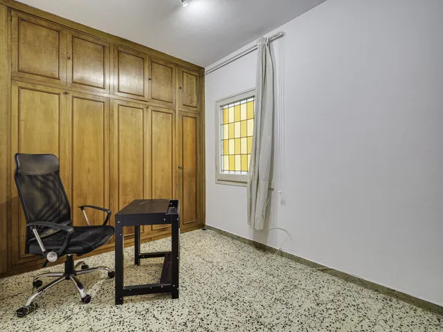 PISO EN OFERTA EN SAGRADA FAMILIA — 10