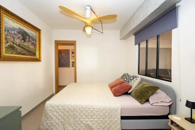 Piso Reformado en Zona Comercial y Universitaria de Granada - €330,000 — 21