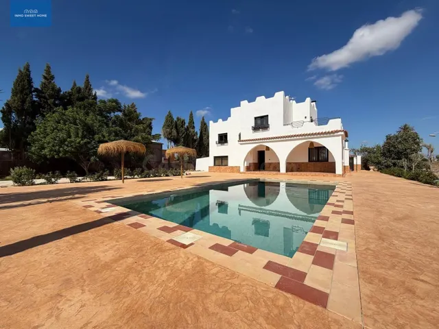CHALET INDEPENDIENTE CON PISCINA EN PARTIDA DE VALVERDE ALTO