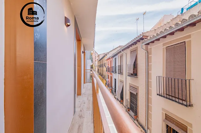 Edificio premiun gran lujo  nuevo totalmente reformado y equipado con mobiliario exclusivo  en el centro de Granada — 39