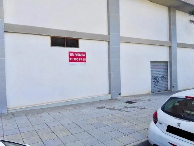 Local comercial — 9