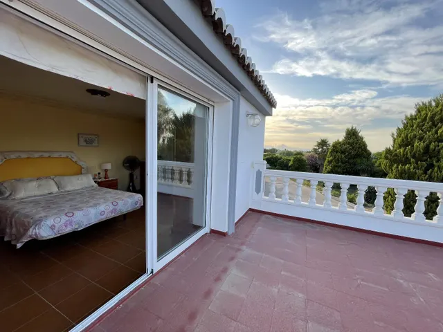 Exclusiva villa en Oliva Nova, Costa Blanca — 25