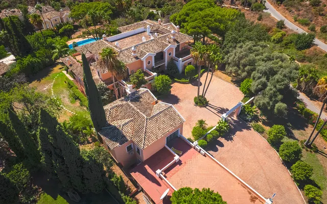 Chalet 20 habitaciones 1785m² en venta - Marbella — 49