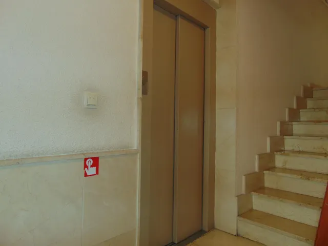 PLAZA DE GARAJE EN VENTA CALLE ALUSTANTE PROSPERIDAD — 7