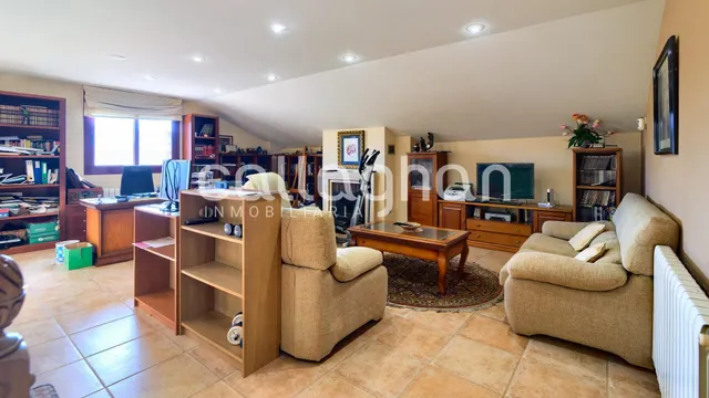 Villa en venta en Playa Almardà — 15