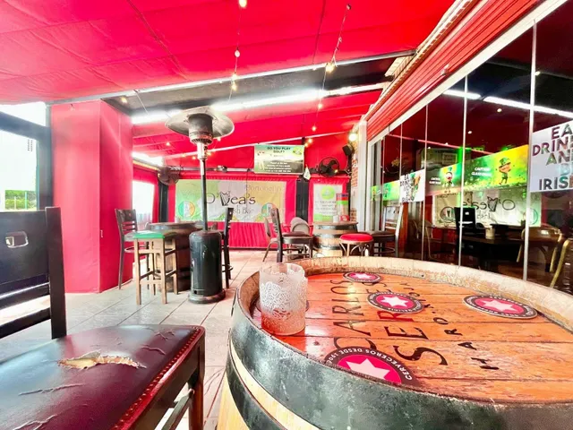 Traspaso bar equipado con terraza en zona comercial – 95.000 - foto 3