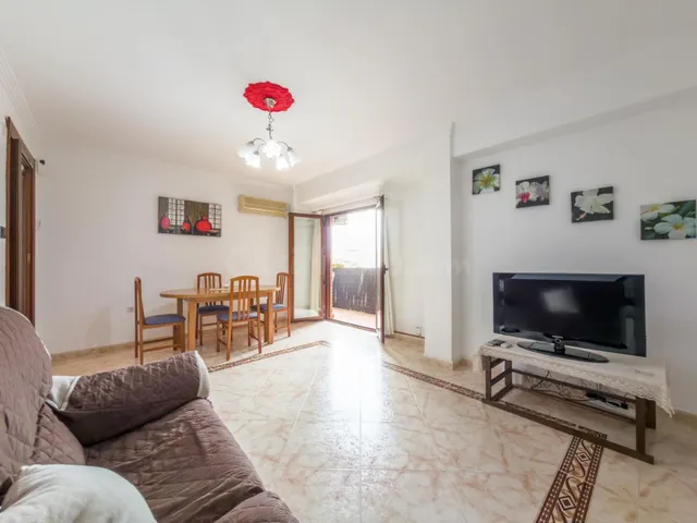 Piso de 3 Dorm. en Armilla (frente al AYUNTAMIENTO y Metro) - foto 4
