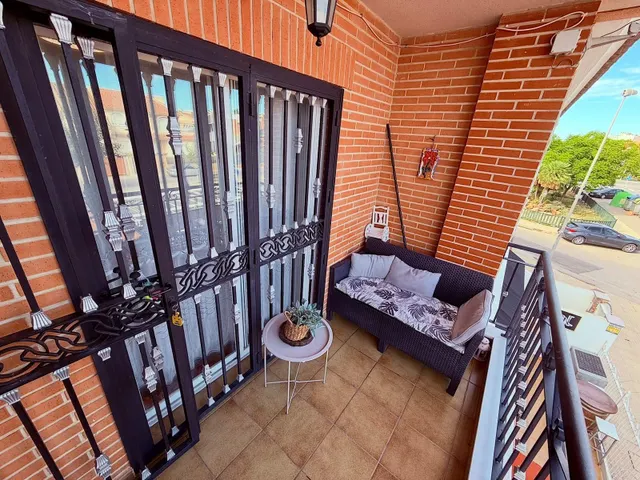Amplia vivienda en San Javier con gran terraza y múltiples p