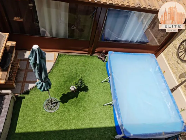 Chalet adosado con jardin ! — 10