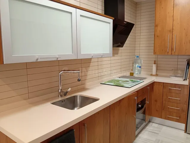 Piso de 2 habs, baños, cocina equipada, soleado y muy lumino - foto 5