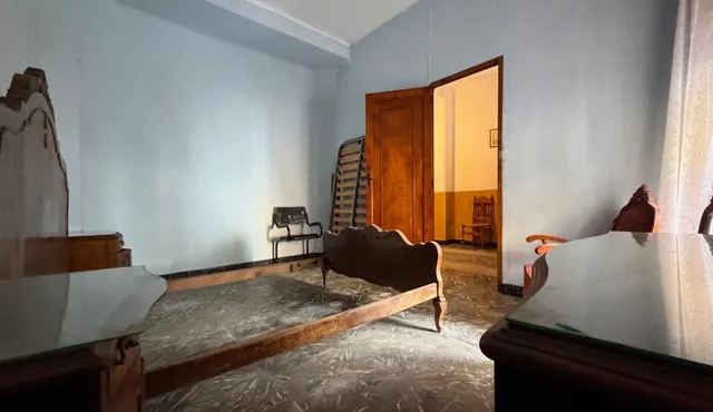 Casa de pueblo con gran potencial en el centro de Pego — 20