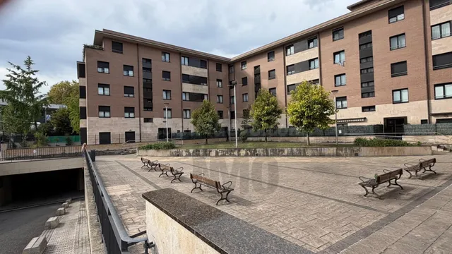 Plaza de Garaje en San Sebastián - (Trastero Opcional) — 4