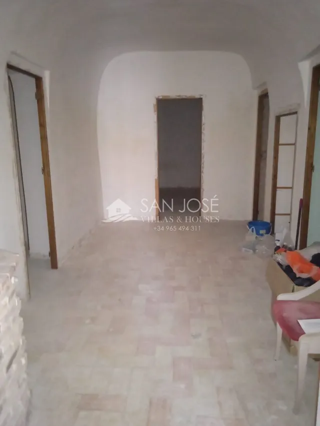 VENTA DE CASA EN UNA BONITA ZONA DE CREVILLENTE — 13