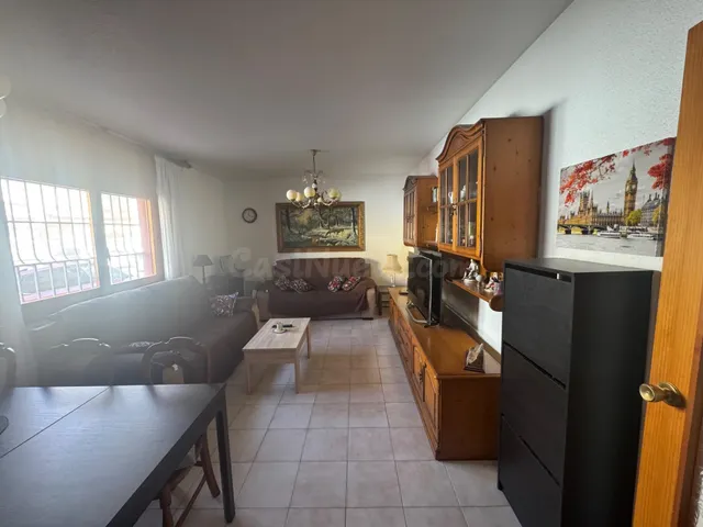 ¡Espléndido adosado en La Romanilla, Roquetas de Mar por solo €249,000! — 2