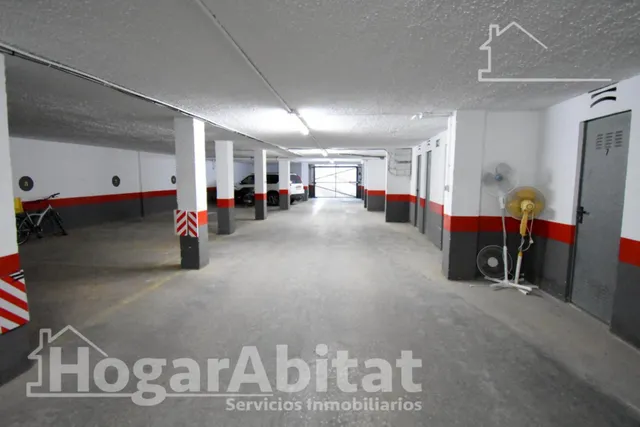 ¡impresionante! amplio con 4 dormitorios, terraza y garaje junto al puerto — 40