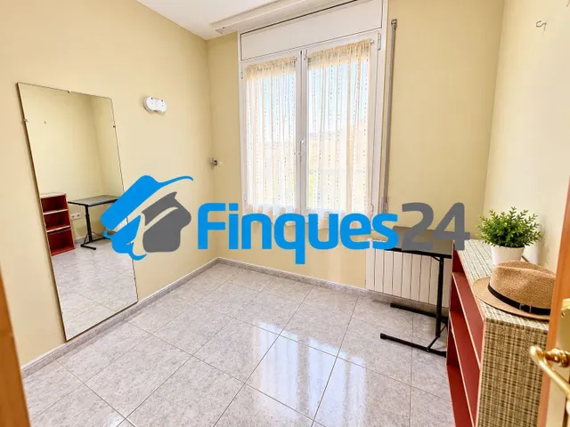 CHALET PAREADO EN VENTA EN SALLENT | 329.000 € — 9