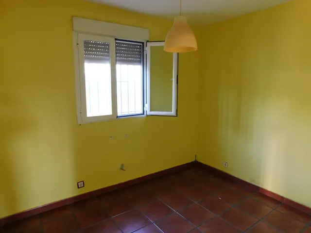 Casa independiente con parcela de 500m en calle Tejoneras Carranque. FINANCIACION 100% — 25