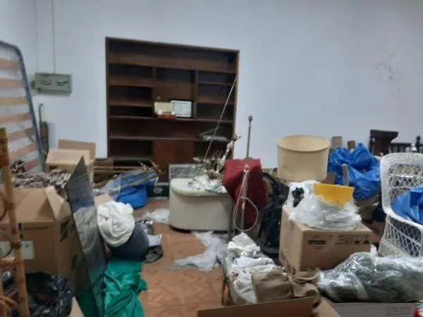 Planta baja de un edificio de 2 plantas — 7