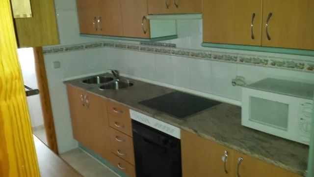 Apartamento con terraza y garaje — 9
