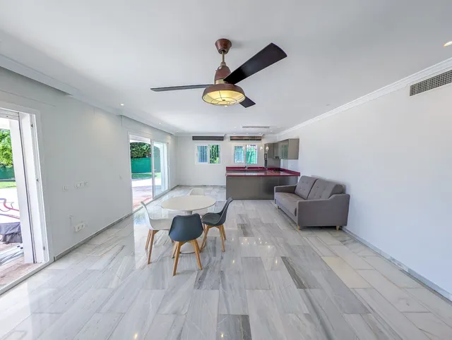 Chalet 5 habitaciones 583m² en venta - Marbella — 6