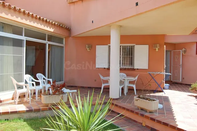 Chalet de 120 m2 con 4 habitaciones dobles y piscina - foto 5