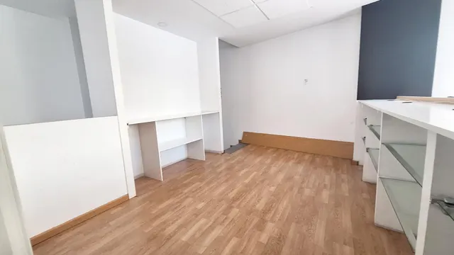 ¡OPORTUNIDAD ÚNICA DE ALQUILER EN EL CORAZÓN DE PONFERRADA!  🏙️✨ — 13