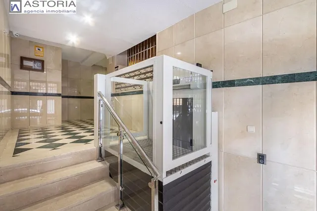 Piso reformado en Avenida Barcelona — 17
