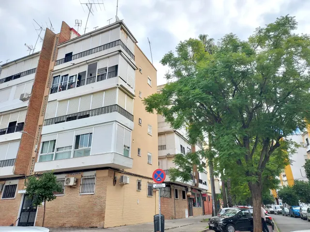 MACARENA-RONDA DE PÍO XII. Piso con reformas de 3 dormitorios — 31