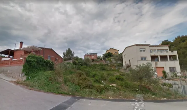 Parcela en Costa Cunit de 750 m2 para la construcción de un  - foto 2