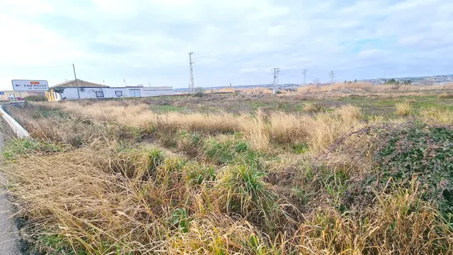 Terreno en venta en Zuera. — 7