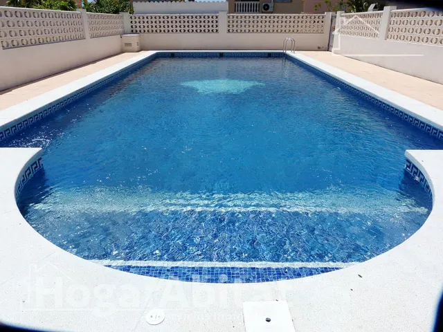 ¡Al lado mismo de la playa! Seminuevo con piscina, terraza y garaje — 18