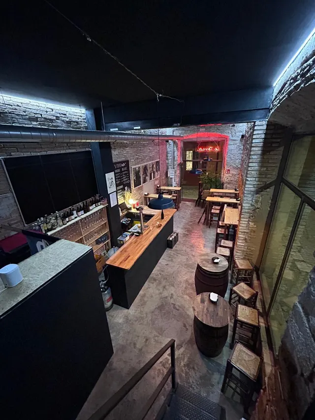 Traspaso de bar de tapas y musical en el centro de Girona — 4