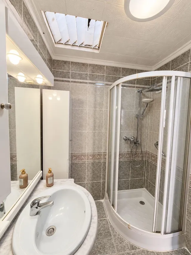 BUNGALOW EN PLANTA BAJA DE 2 DORMITORIOS Y AMPLIA TERRAZA - ZONA TORRETAS III, TORREVIEJA - — 6