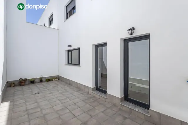 Vivienda de lujo en Urbanización SERRALLO HILLS. — 19