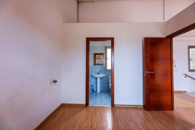 ATICO PARA REFORMAR CON GRAN TERRAZA A 200M DEL MAR — 20