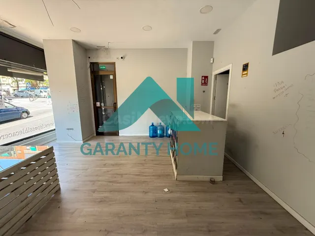¡LOCAL COMERCIAL EN ALQUILER EN PLENO CENTRO DE CÁCERES! ✨ - foto 3