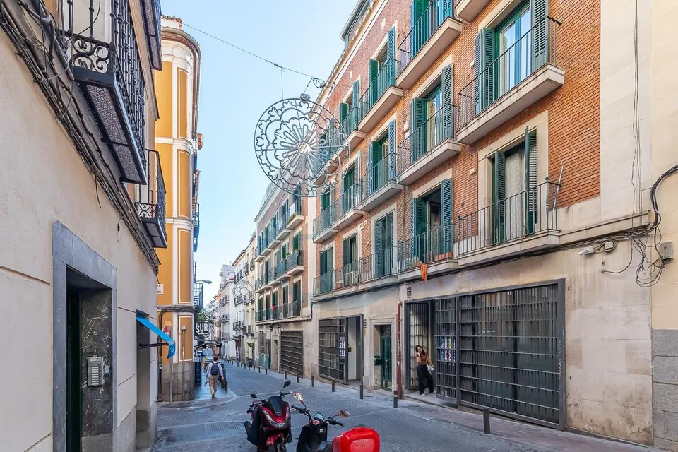 Avc inmobiliario vende piso