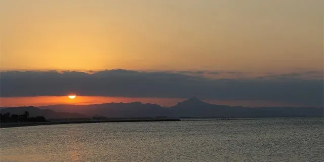 ÁTICOS DE 2 Y 3 DORMITORIOS CON VISTAS AL MAR EN UN NUEVO COMPLEJO RESIDENCIAL EN EL VERGEL — 12